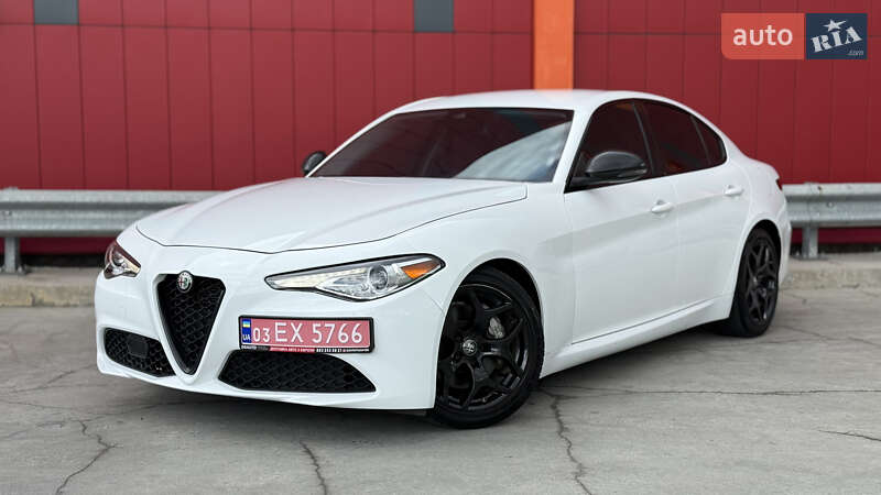 Alfa Romeo Giulia 2021
