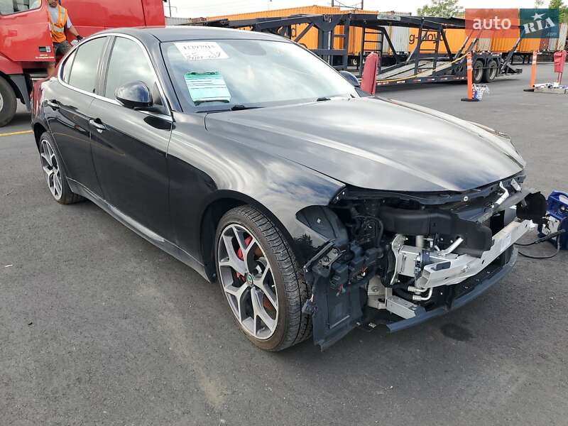 Седан Alfa Romeo Giulia 2019 в Львові
