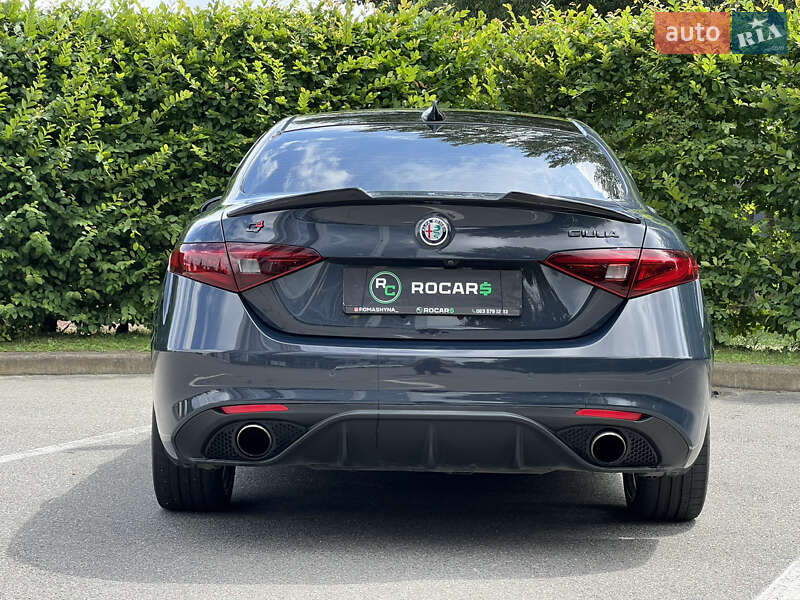 Седан Alfa Romeo Giulia 2018 в Києві