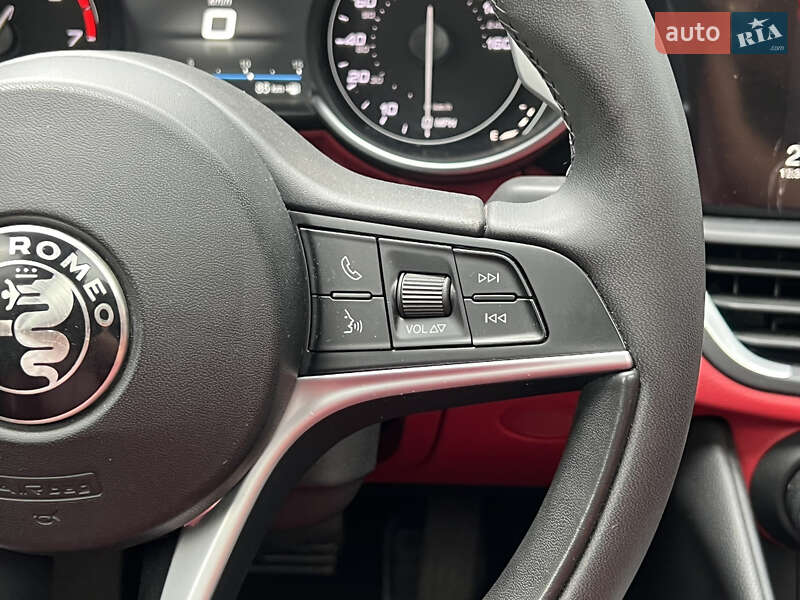 Седан Alfa Romeo Giulia 2018 в Києві
