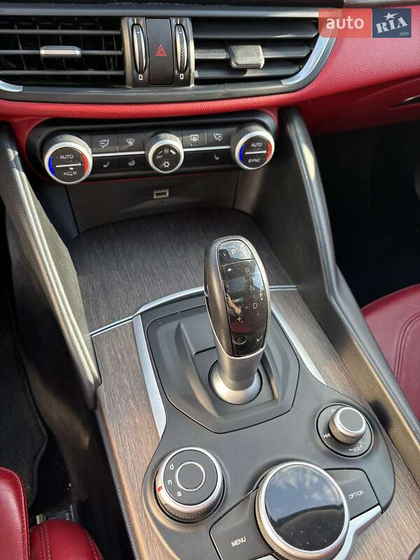 Седан Alfa Romeo Giulia 2017 в Коростене