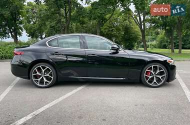 Седан Alfa Romeo Giulia 2018 в 