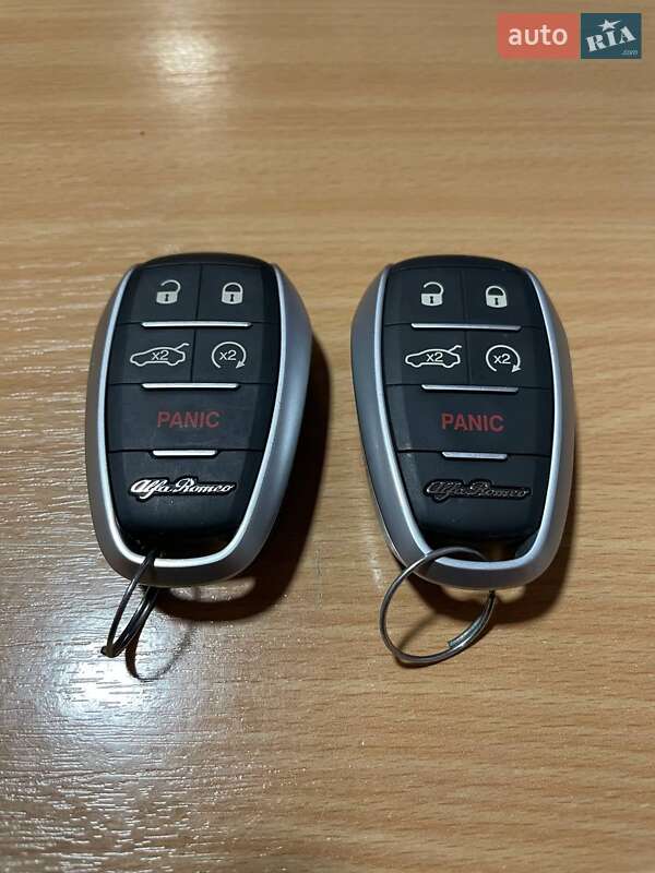 Седан Alfa Romeo Giulia 2018 в Киеве