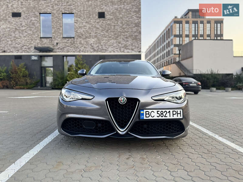 Седан Alfa Romeo Giulia 2017 в Киеве фото 3 Седан Alfa Romeo Giulia 2017 в Киеве