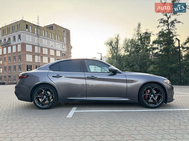 Седан Alfa Romeo Giulia 2017 в Киеве фото 6 Седан Alfa Romeo Giulia 2017 в Киеве
