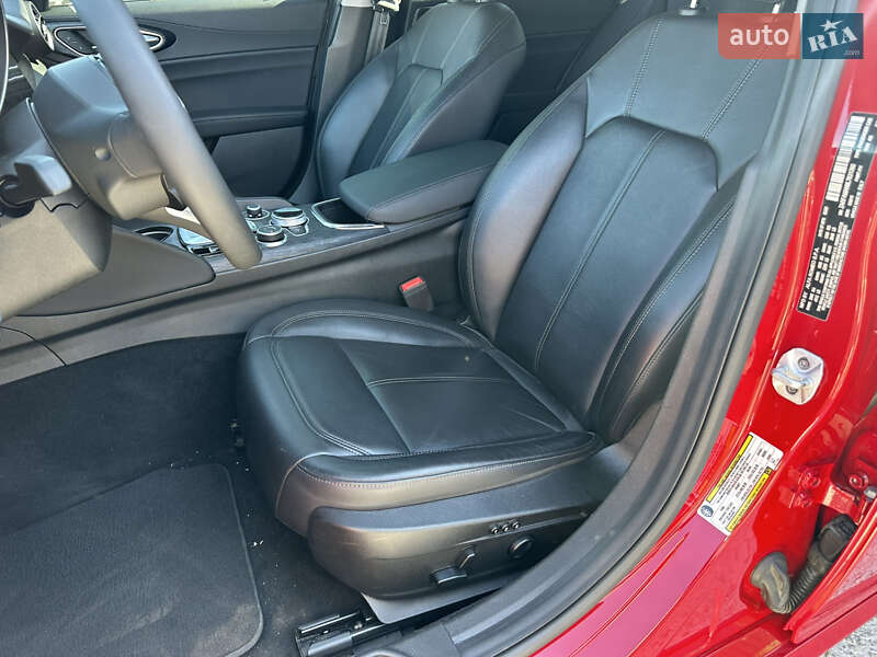 Седан Alfa Romeo Giulia 2020 в Киеве