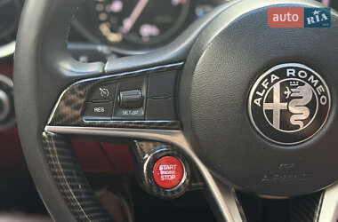 Седан Alfa Romeo Giulia 2016 в 