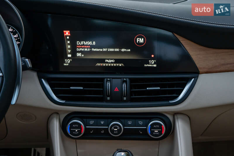 Седан Alfa Romeo Giulia 2018 в Києві