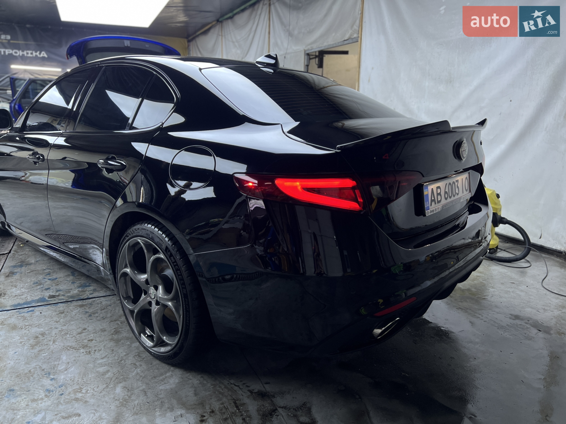 2018 Alfa Romeo Giulia - мініатюра 5