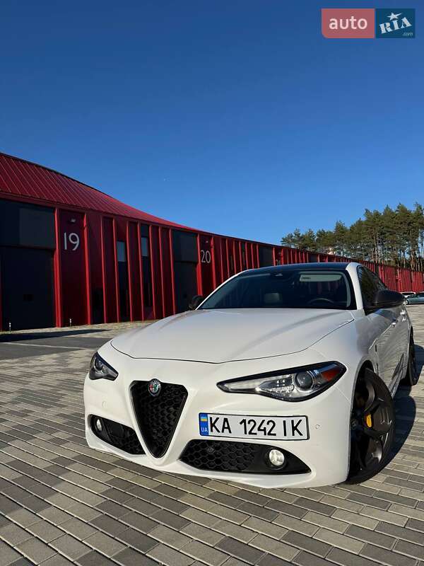 Alfa Romeo Giulia 2017