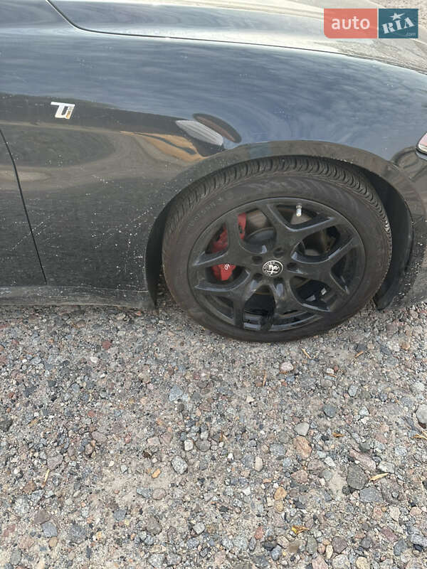 Седан Alfa Romeo Giulia 2022 в Харькове фото 7 Седан Alfa Romeo Giulia 2022 в Харькове