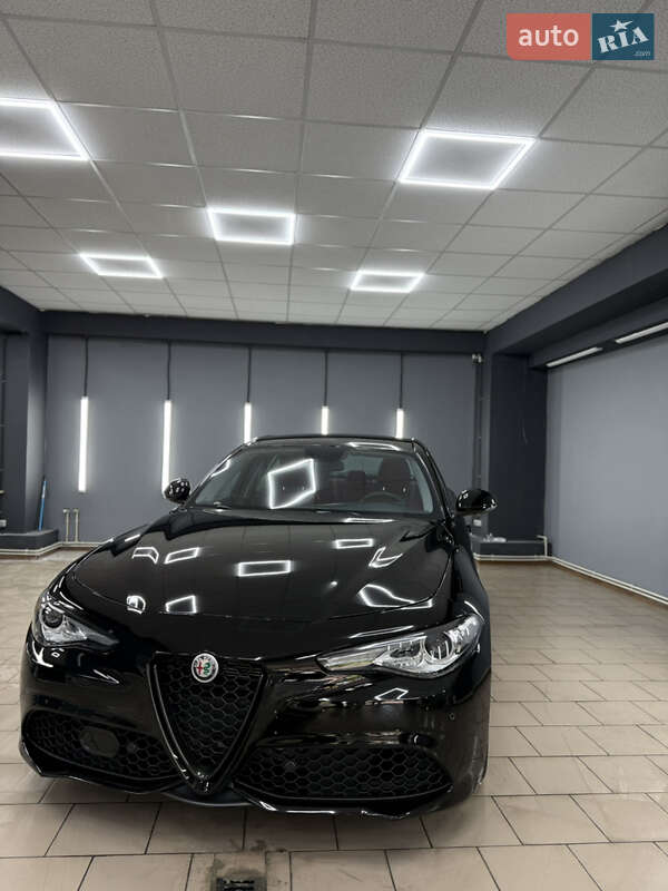 Седан Alfa Romeo Giulia 2018 в Запорожье