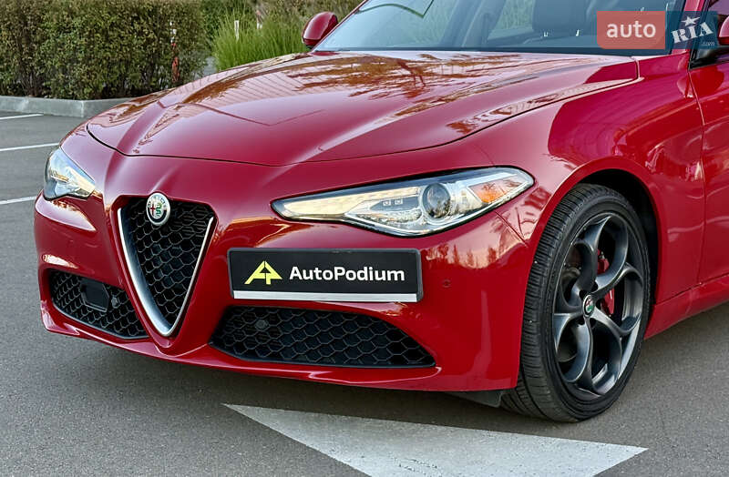 Седан Alfa Romeo Giulia 2019 в Киеве