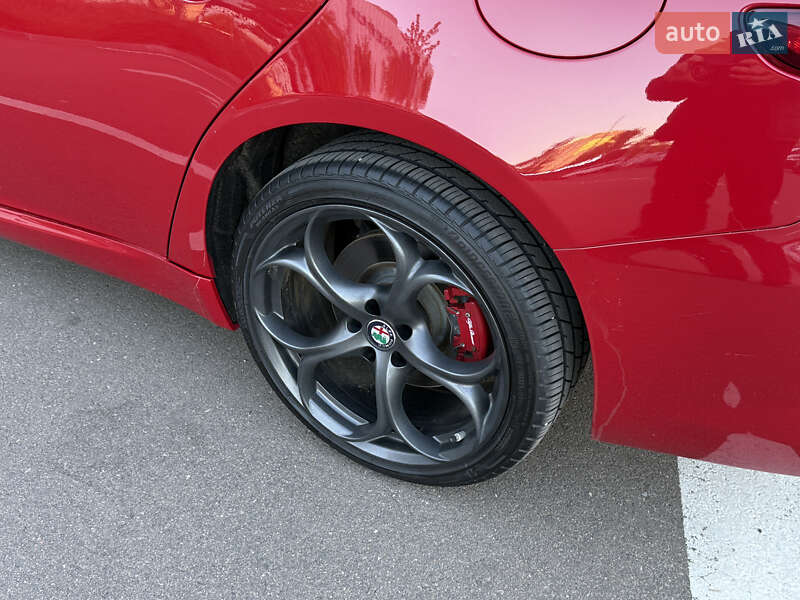 Седан Alfa Romeo Giulia 2019 в Киеве