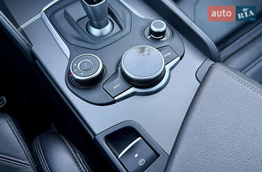 Седан Alfa Romeo Giulia 2019 в 