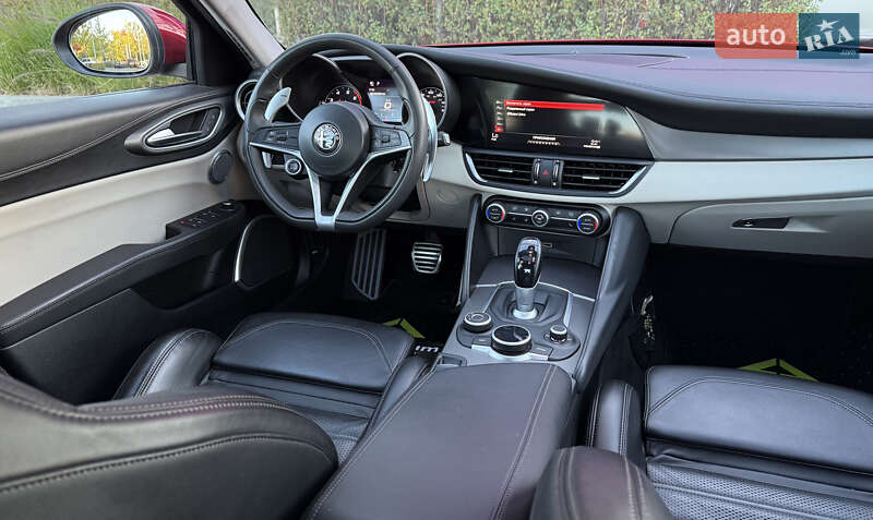 Седан Alfa Romeo Giulia 2019 в Киеве