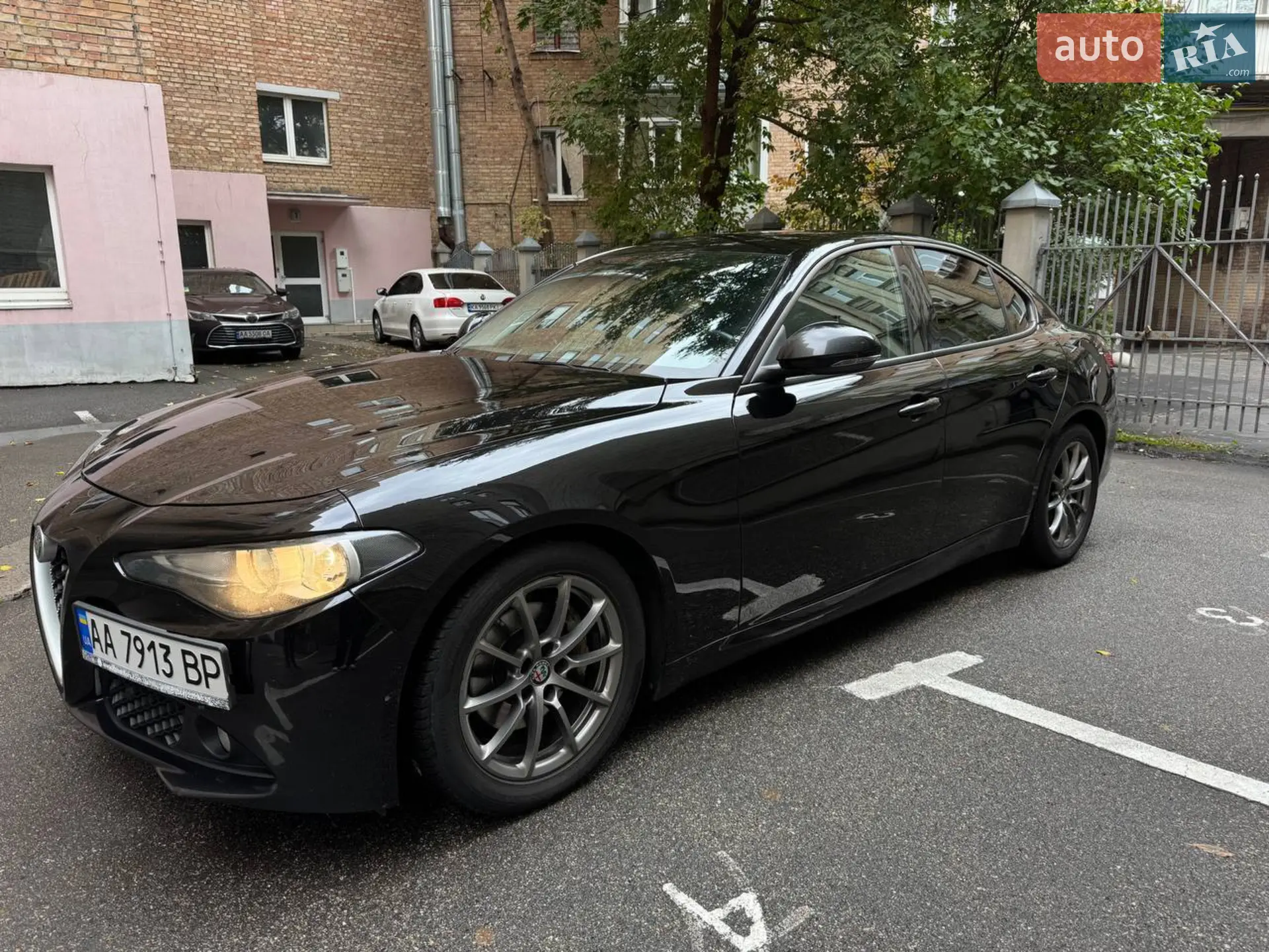 2016 Alfa Romeo Giulia - мініатюра 4