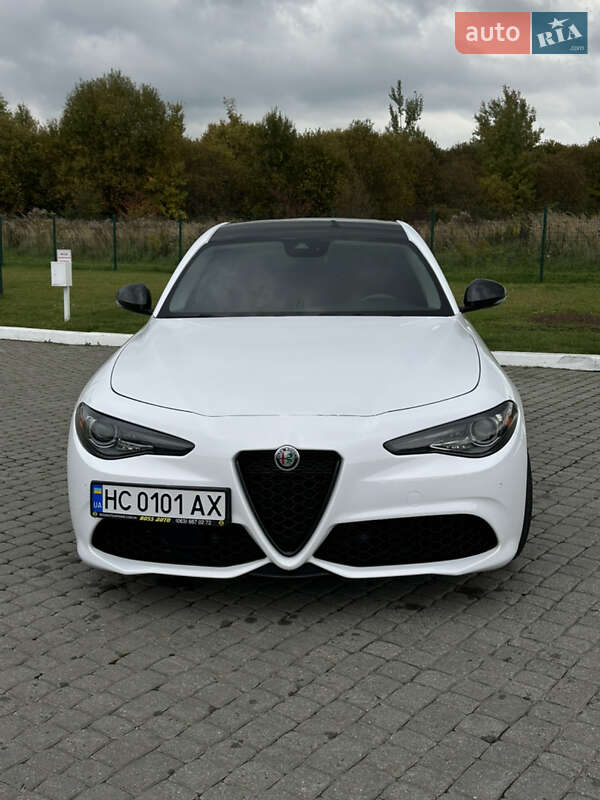 Седан Alfa Romeo Giulia 2020 в Львове