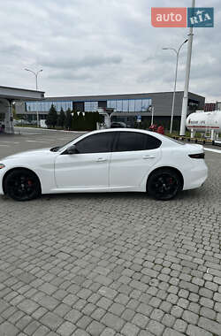 Седан Alfa Romeo Giulia 2020 в 
