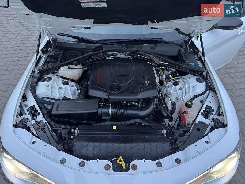 Седан Alfa Romeo Giulia 2019 в Луцке фото 34 Седан Alfa Romeo Giulia 2019 в Луцке