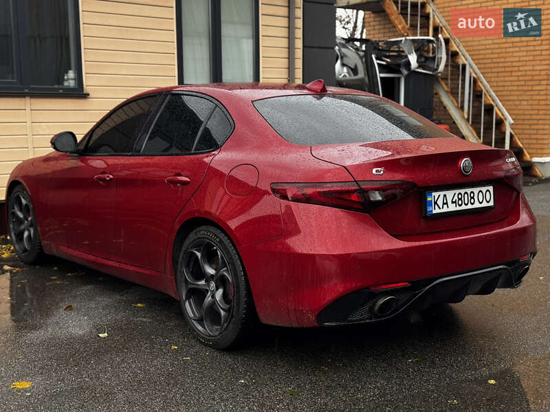 Седан Alfa Romeo Giulia 2016 в Киеве фото 14 Седан Alfa Romeo Giulia 2016 в Киеве
