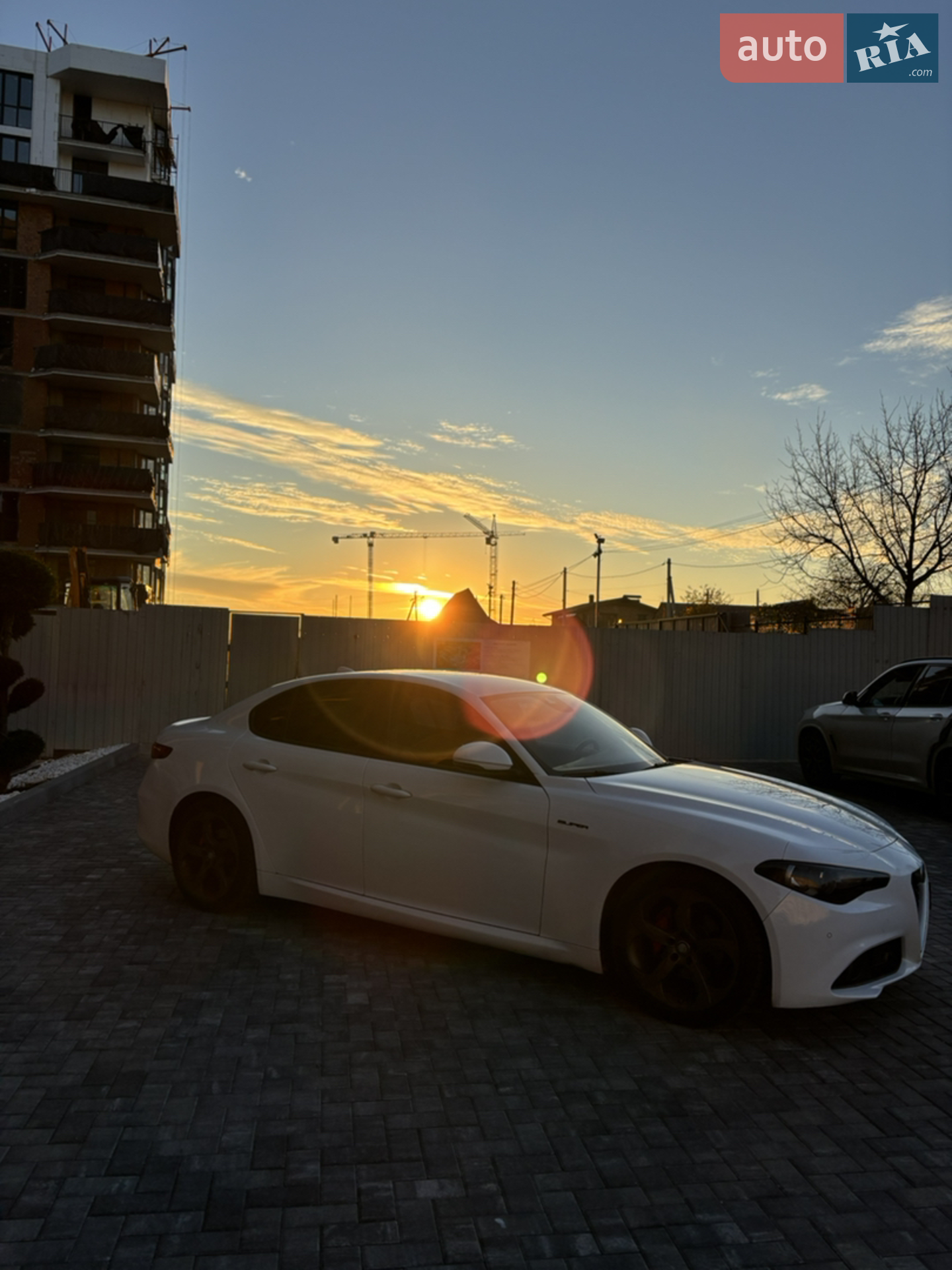 2016 Alfa Romeo Giulia - мініатюра 3