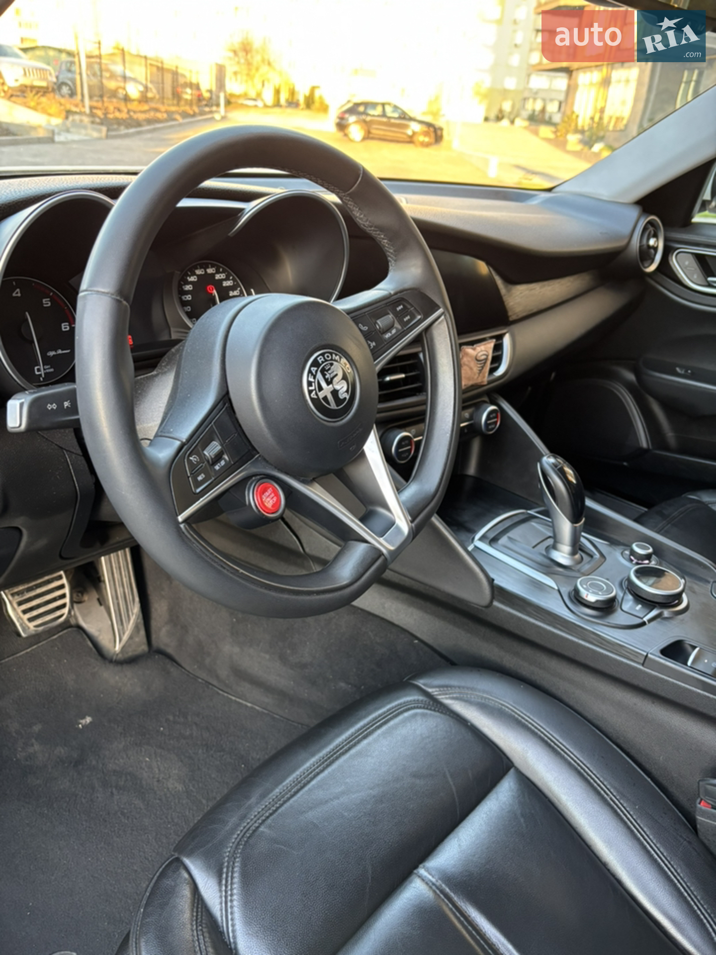 2016 Alfa Romeo Giulia - мініатюра 15