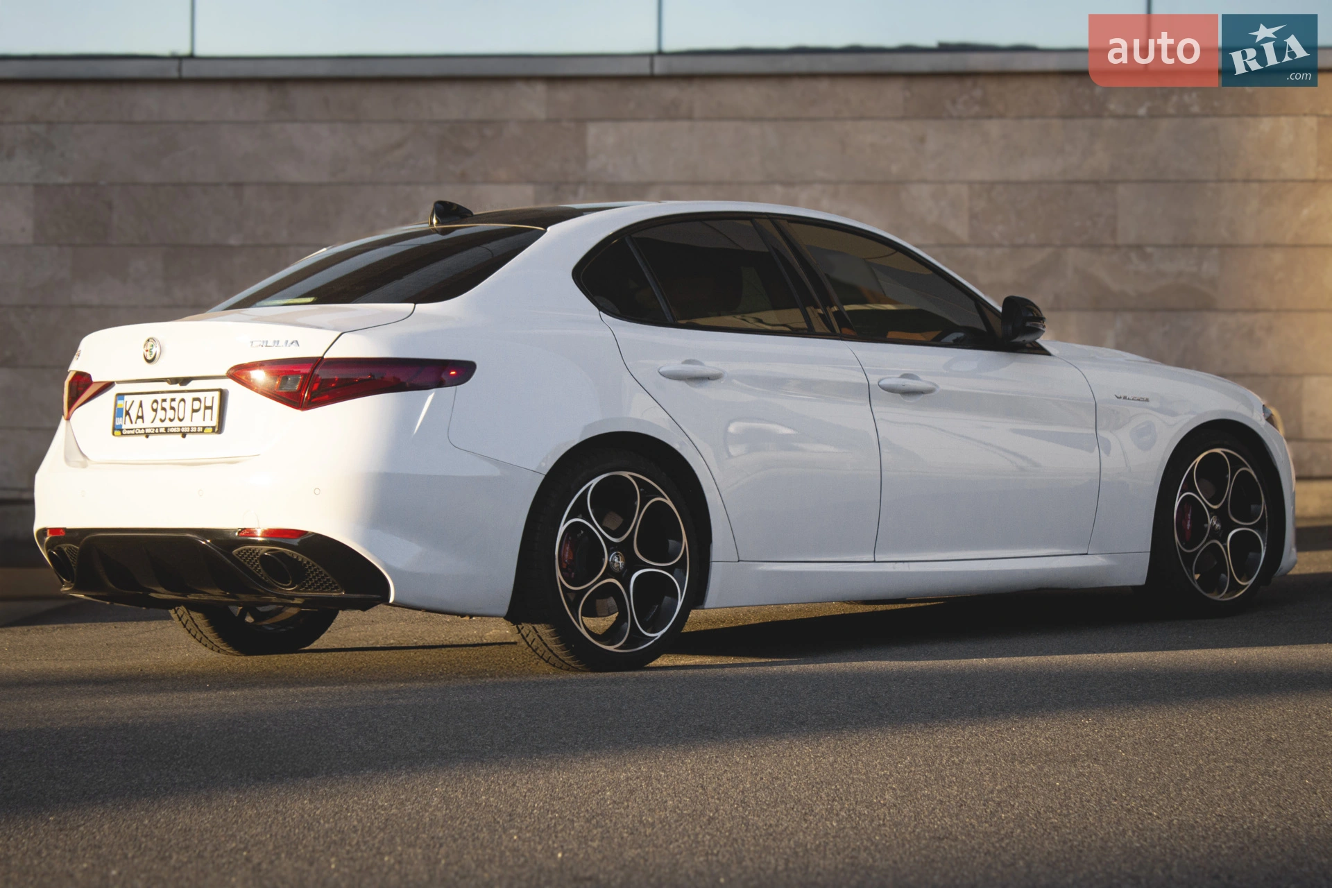 2022 Alfa Romeo Giulia - мініатюра 4