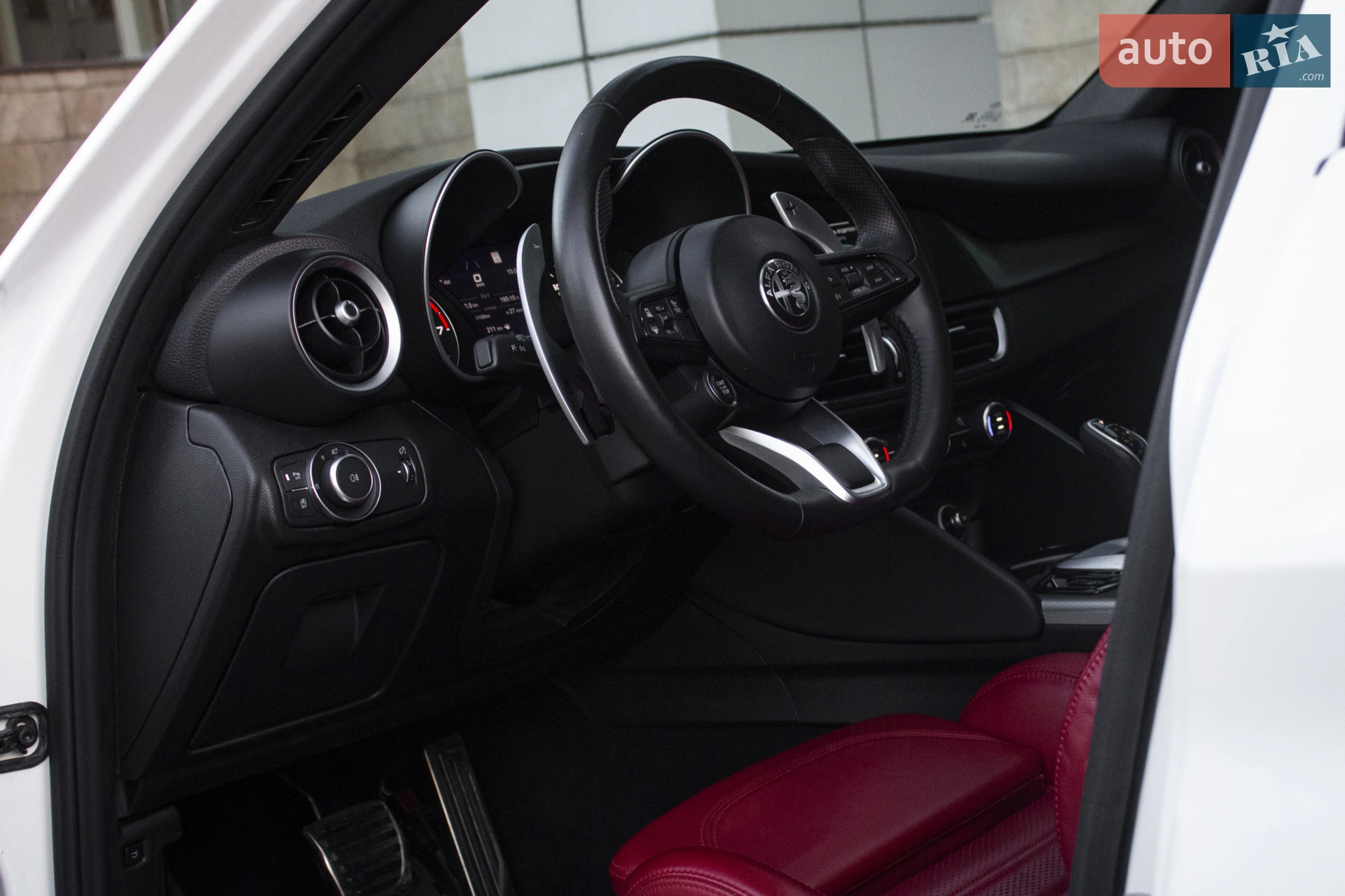2022 Alfa Romeo Giulia - мініатюра 10
