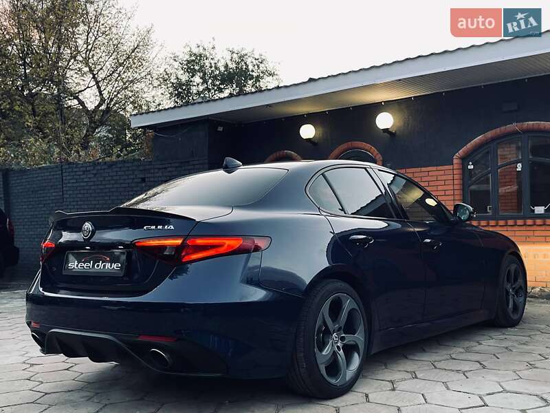 Седан Alfa Romeo Giulia 2017 в Николаеве