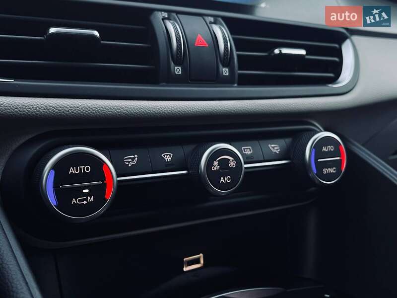 Седан Alfa Romeo Giulia 2017 в Николаеве