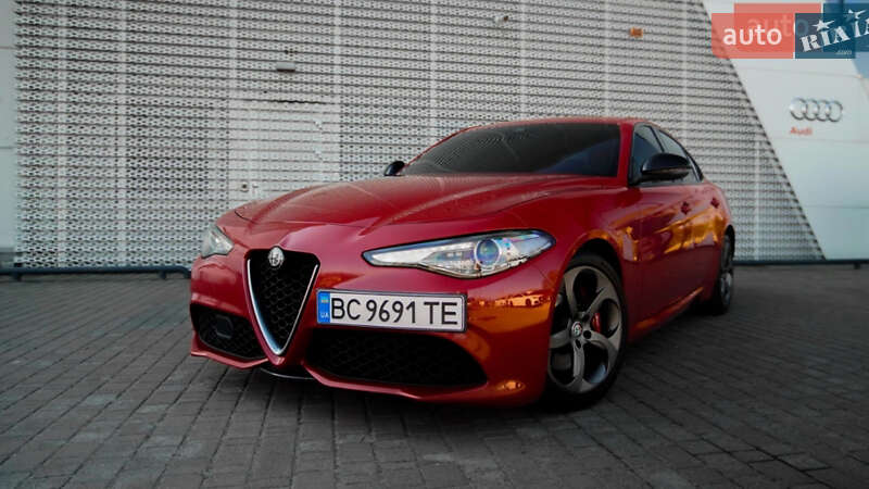 Седан Alfa Romeo Giulia 2016 в Львове фото Седан Alfa Romeo Giulia 2016 в Львове
