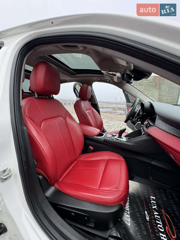 Седан Alfa Romeo Giulia 2020 в Києві