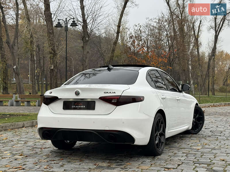 Седан Alfa Romeo Giulia 2020 в Києві