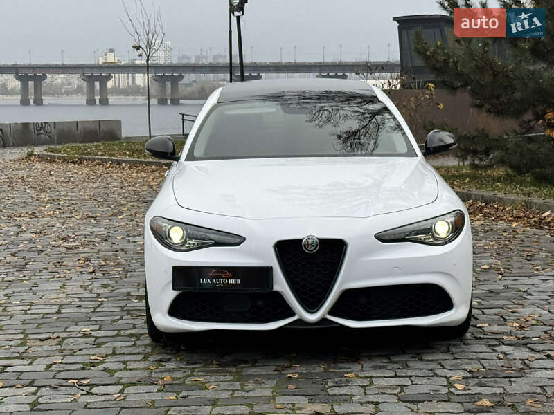 Седан Alfa Romeo Giulia 2020 в Києві