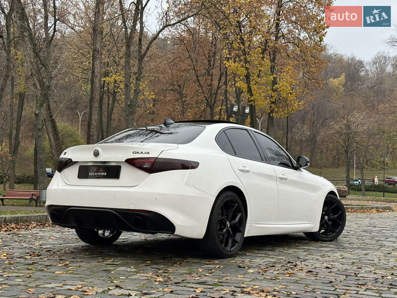 Седан Alfa Romeo Giulia 2020 в Києві