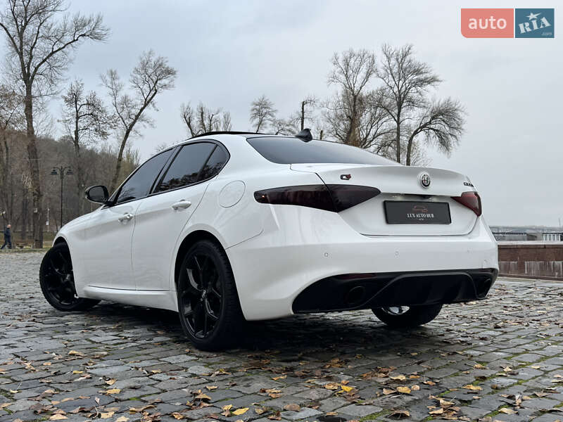 Седан Alfa Romeo Giulia 2020 в Києві