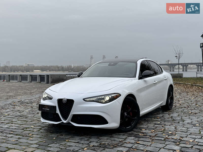 Седан Alfa Romeo Giulia 2020 в Києві