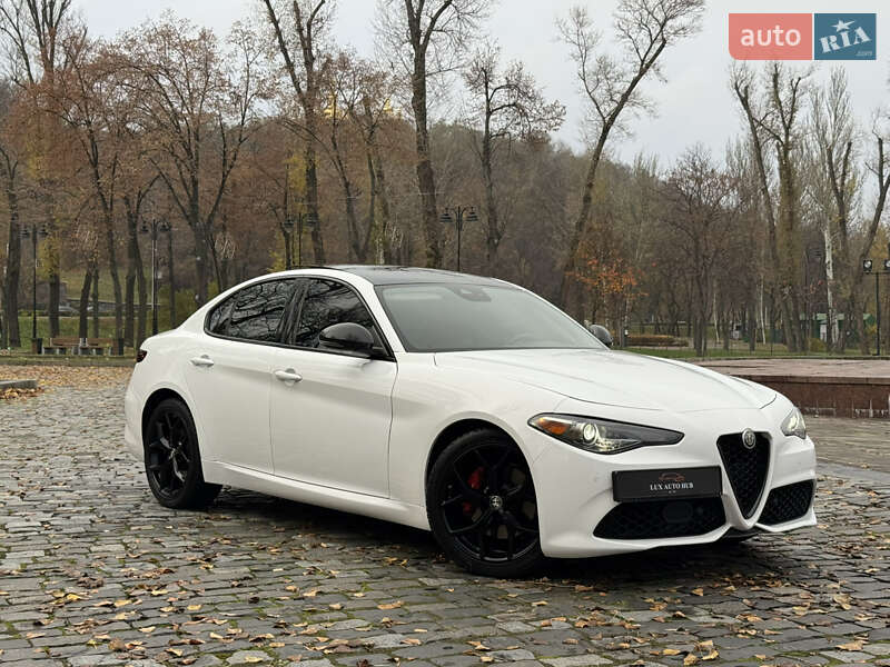Седан Alfa Romeo Giulia 2020 в Києві