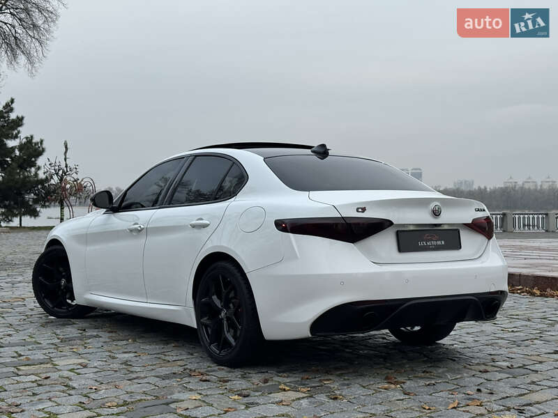 Седан Alfa Romeo Giulia 2020 в Києві