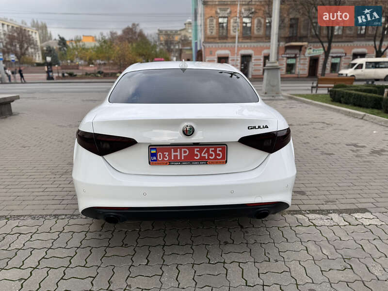 Седан Alfa Romeo Giulia 2020 в Запорожье