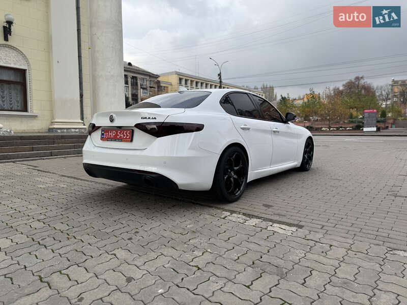 Седан Alfa Romeo Giulia 2020 в Запорожье
