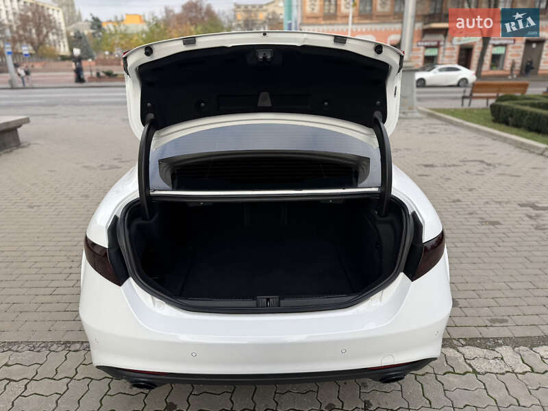 Седан Alfa Romeo Giulia 2020 в Запорожье