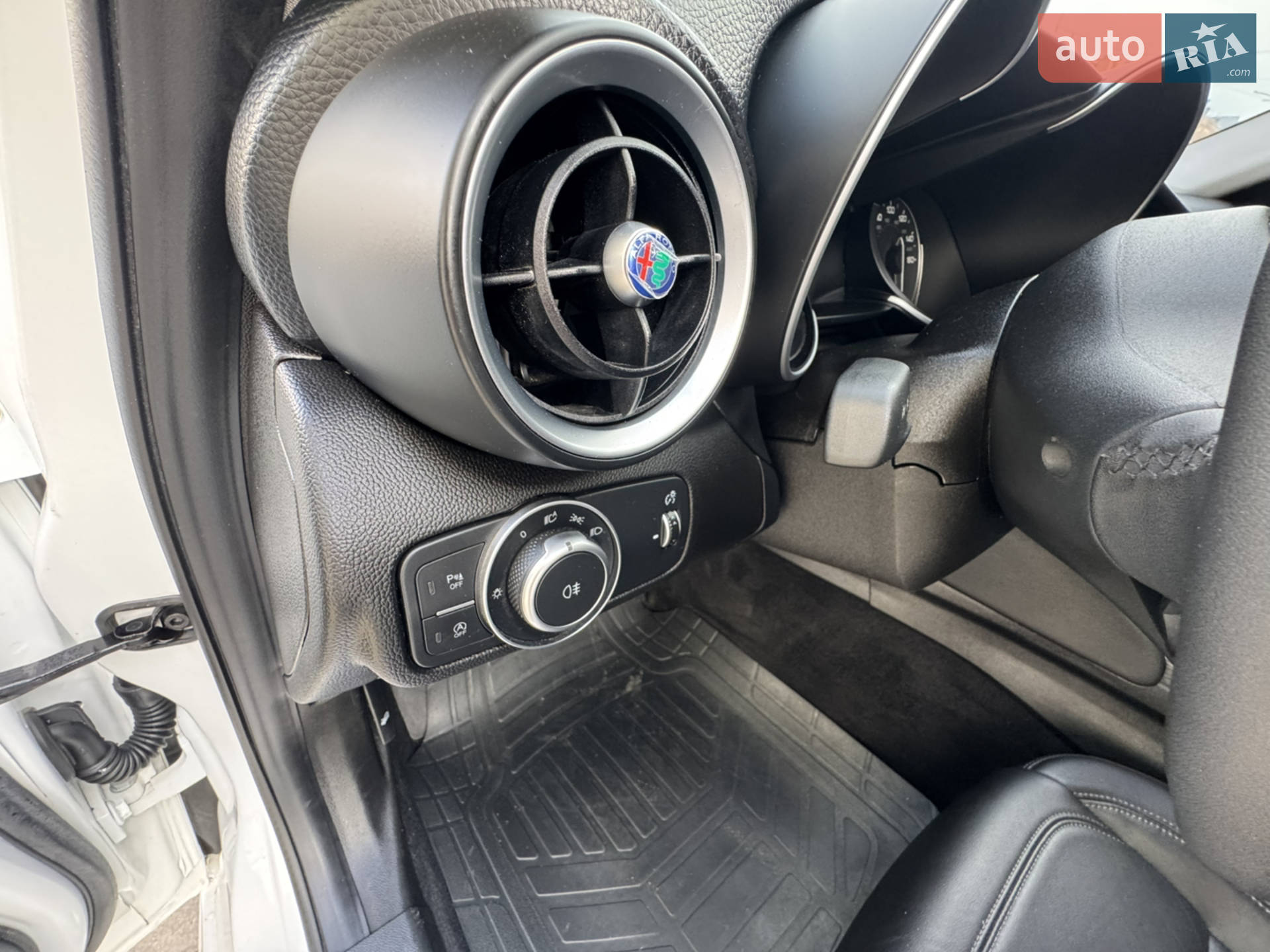 2020 Alfa Romeo Giulia - мініатюра 59