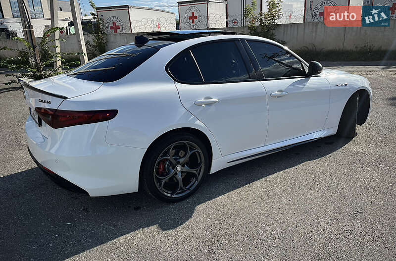 Седан Alfa Romeo Giulia 2019 в Києві