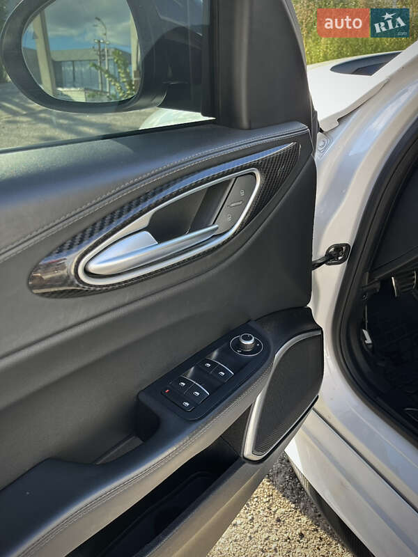 Седан Alfa Romeo Giulia 2019 в Києві