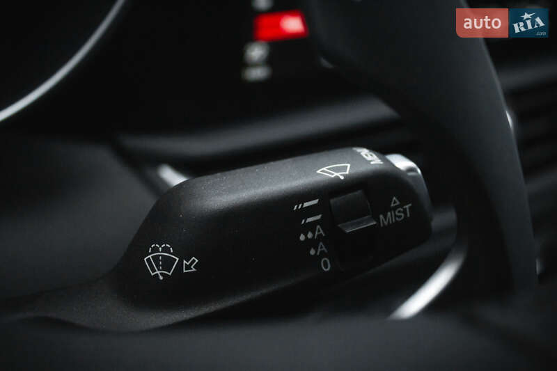 Седан Alfa Romeo Giulia 2019 в Киеве фото 28 Седан Alfa Romeo Giulia 2019 в Киеве