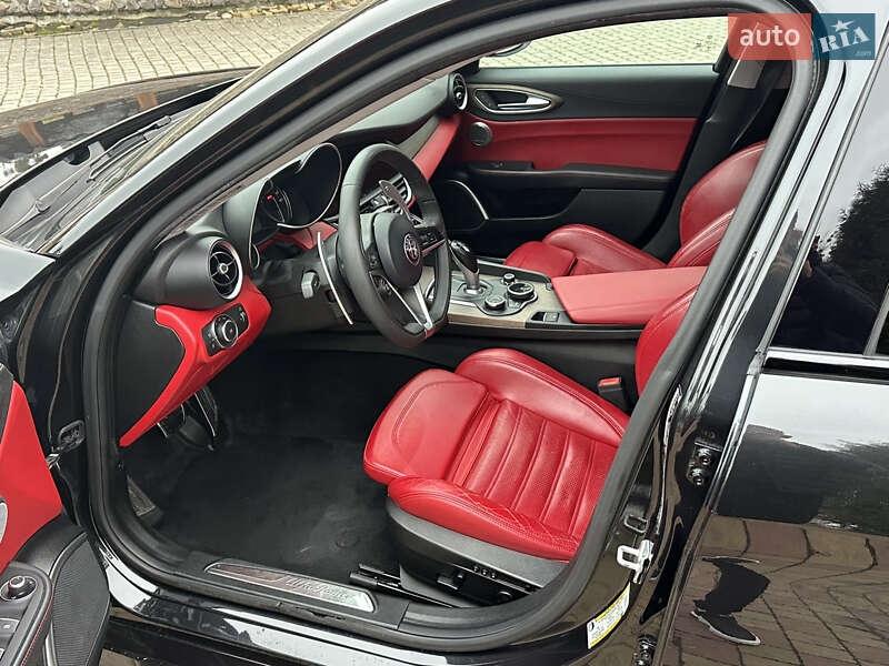 Седан Alfa Romeo Giulia 2017 в Львові фото 11 Седан Alfa Romeo Giulia 2017 в Львові