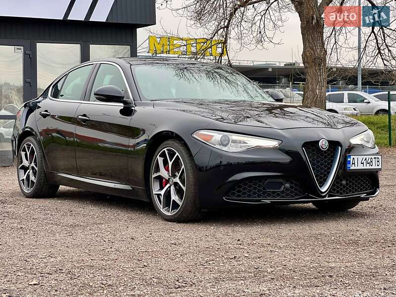 Седан Alfa Romeo Giulia 2018 в Киеве фото 4 Седан Alfa Romeo Giulia 2018 в Киеве