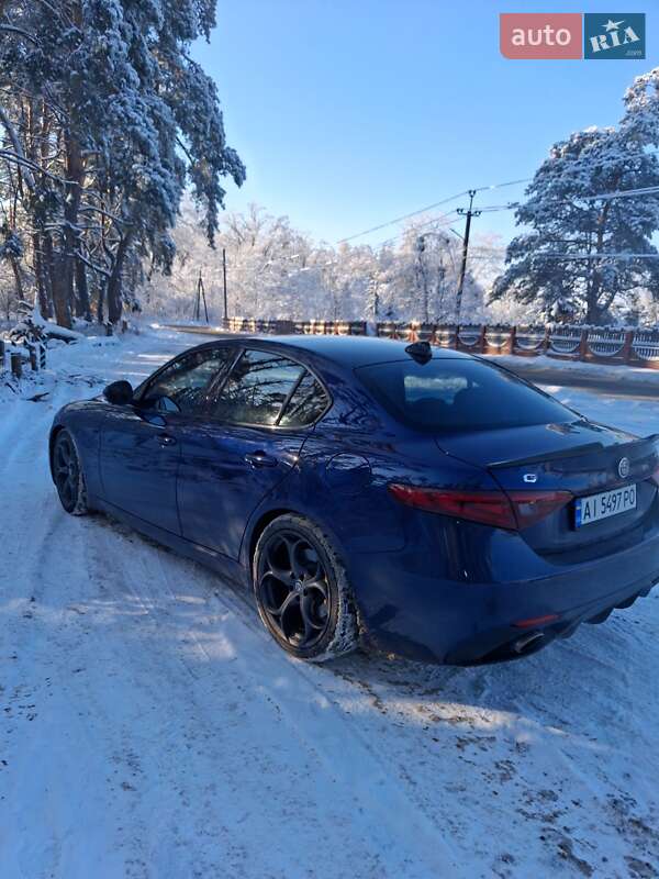 Седан Alfa Romeo Giulia 2017 в Киеве